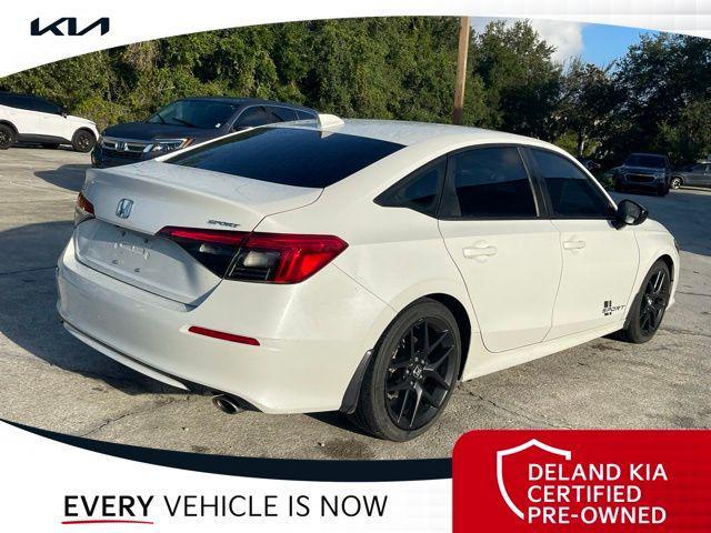 Photo of 2022 Platinum White Pearl Honda Civic