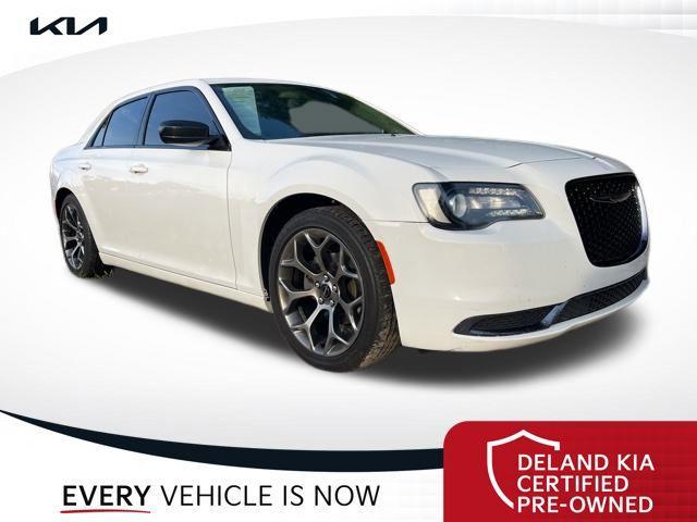 2018 Chrysler 300
