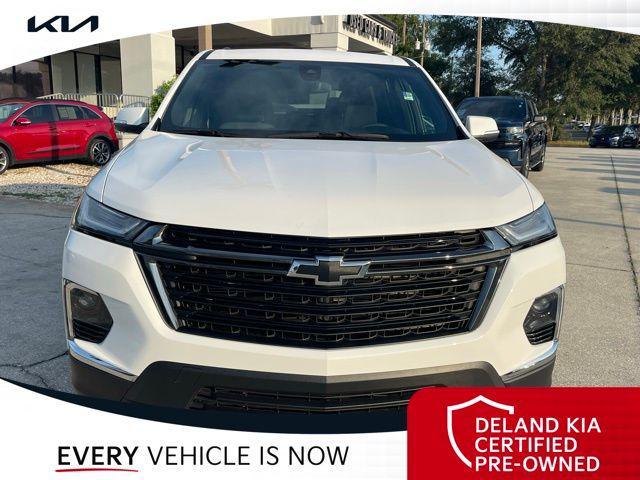 Photo of 2024 Summit White Chevrolet Traverse