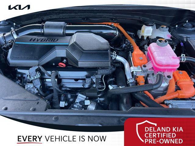 Photo of 2025 Fusion Black Kia Sportage Hybrid