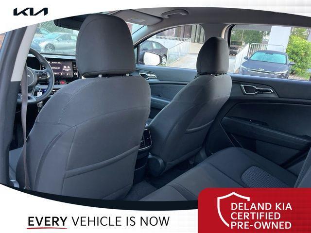 Photo of 2025 Fusion Black Kia Sportage Hybrid