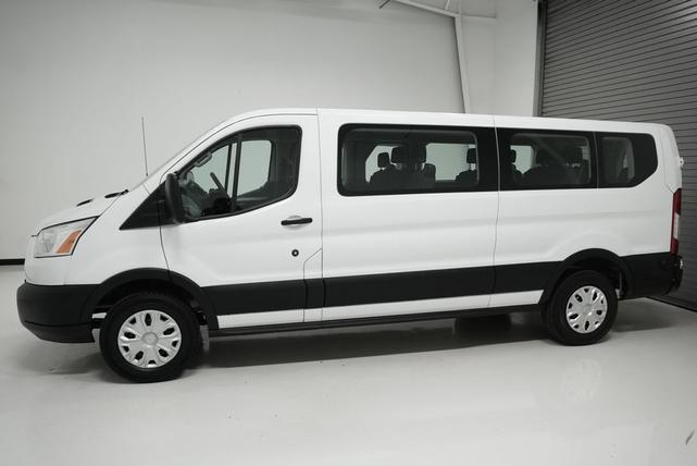 Photo of 2019 Oxford White Ford Transit-350
