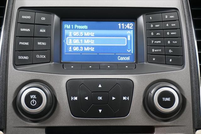 Photo of 2018 Magnetic Metallic Ford Taurus