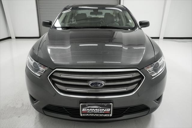 Photo of 2018 Magnetic Metallic Ford Taurus