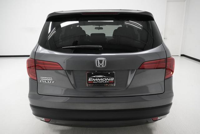 Photo of 2016 Modern Steel Metallic Honda Pilot