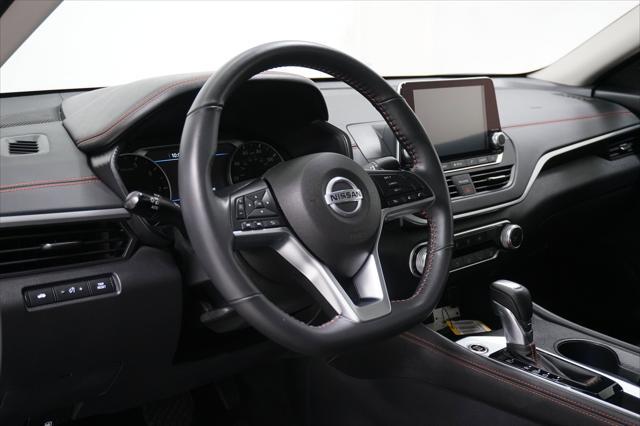 Photo of 2022 Gun Metallic Nissan Altima