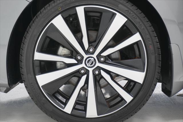 Photo of 2022 Gun Metallic Nissan Altima