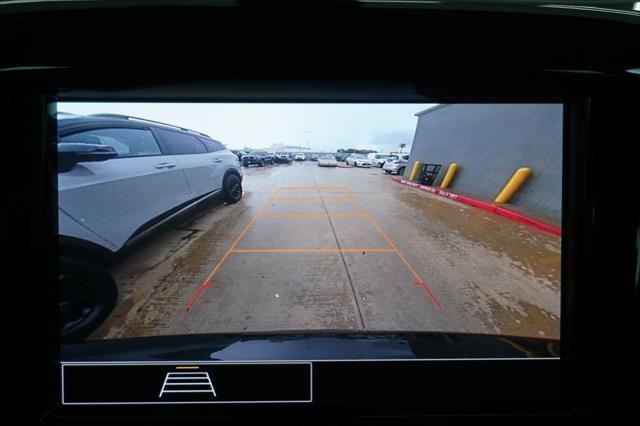 Photo of 2020 Mosaic Black Metallic Chevrolet Traverse