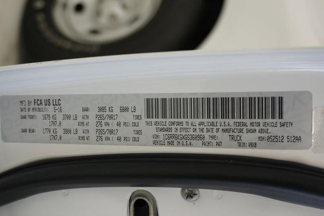 Photo of 2016 Bright White Clearcoat RAM 1500