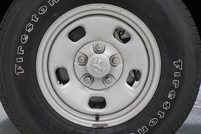 Photo of 2016 Bright White Clearcoat RAM 1500