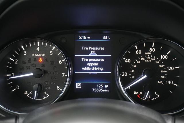 Photo of 2018 Gun Metallic Nissan Rogue