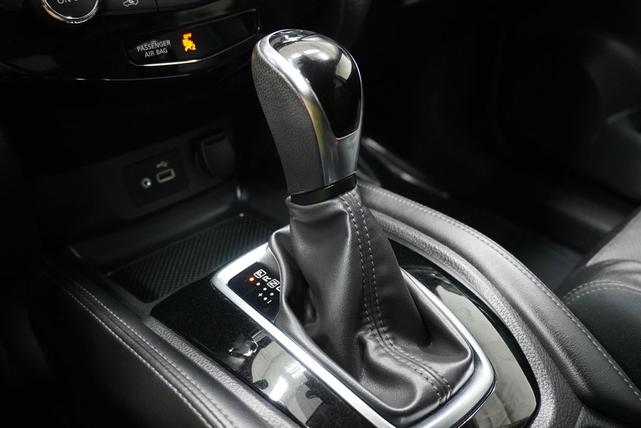 Photo of 2018 Gun Metallic Nissan Rogue