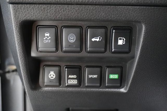 Photo of 2018 Gun Metallic Nissan Rogue