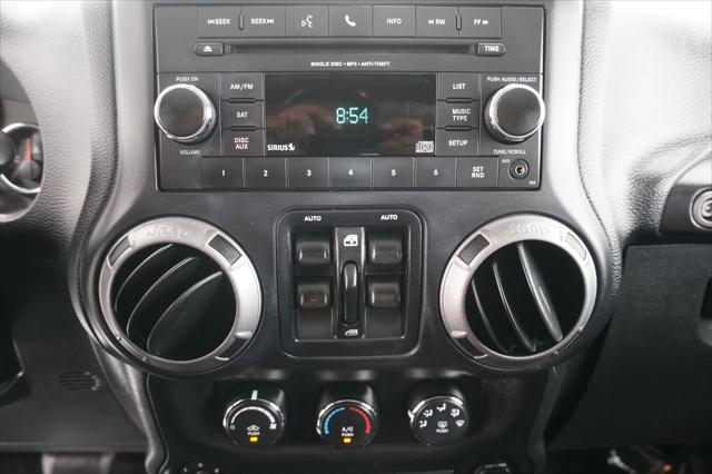 Photo of 2017 Chief Clearcoat Jeep Wrangler Unlimited
