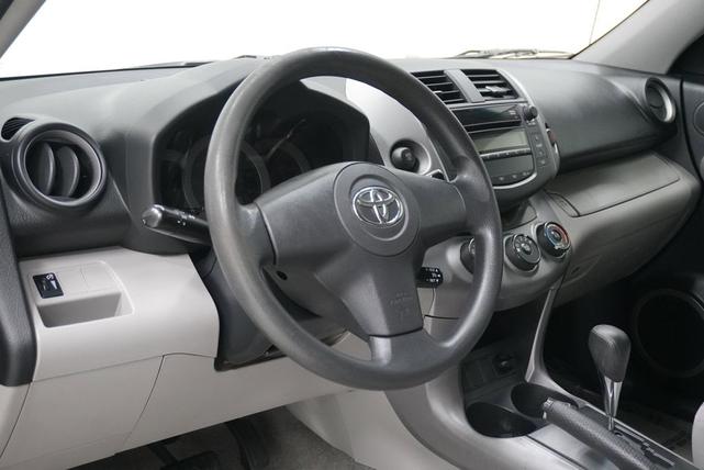 Photo of 2008 Classic Silver Metallic Toyota RAV4