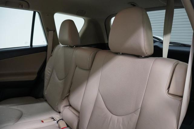 Photo of 2011 Blizzard Pearl Toyota RAV4