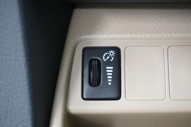 Photo of 2011 Blizzard Pearl Toyota RAV4