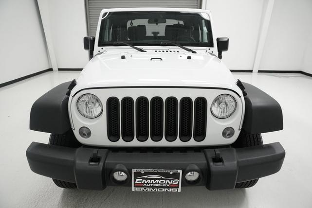 Photo of 2018 Bright White Clearcoat Jeep Wrangler JK