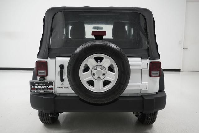 Photo of 2018 Bright White Clearcoat Jeep Wrangler JK