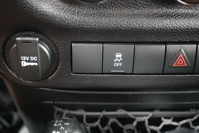 Photo of 2018 Bright White Clearcoat Jeep Wrangler JK