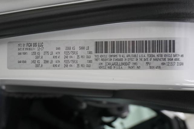 Photo of 2018 Bright White Clearcoat Jeep Wrangler JK