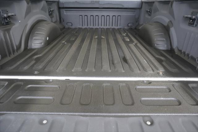 Photo of 2018 Oxford White Ford F-250