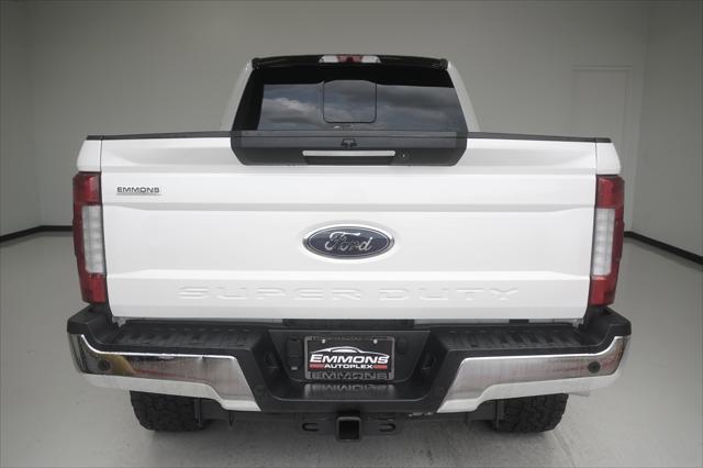 Photo of 2018 Oxford White Ford F-250