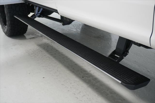 Photo of 2018 Oxford White Ford F-250