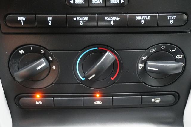 Photo of 2006  Ford Mustang