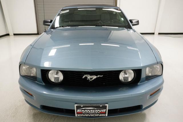 Photo of 2006  Ford Mustang