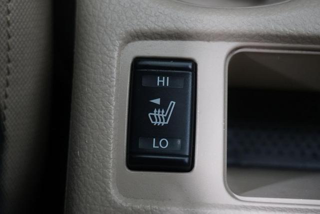 Photo of 2019 Pearl White Tricoat Nissan Rogue