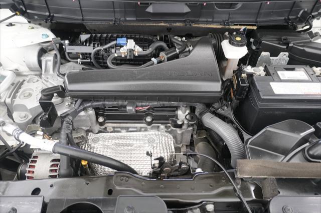 Photo of 2019 Pearl White Tricoat Nissan Rogue