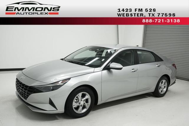 Photo of 2021 Shimmering Silver Pearl Hyundai ELANTRA