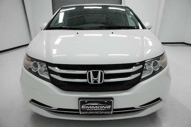 Photo of 2016 White Diamond Pearl Honda Odyssey