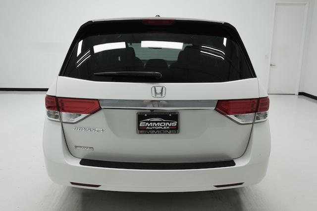 Photo of 2016 White Diamond Pearl Honda Odyssey