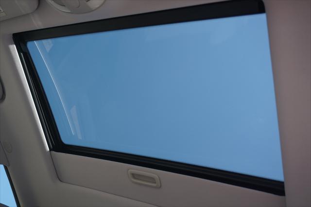 Photo of 2009 Iridium Silver Metallic Mercedes-Benz E-Class