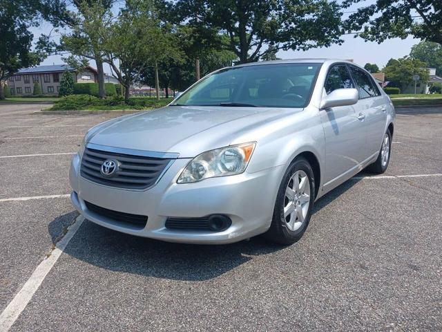 Photo of 2008 Silver Toyota Avalon