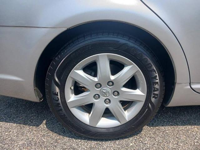 Photo of 2008 Silver Toyota Avalon