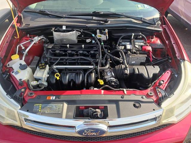 Photo of 2009 Red Ford Focus