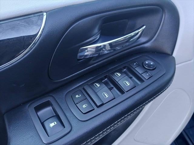 Photo of 2015 Charcoal Chrysler Town & Country