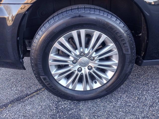 Photo of 2015 Charcoal Chrysler Town & Country