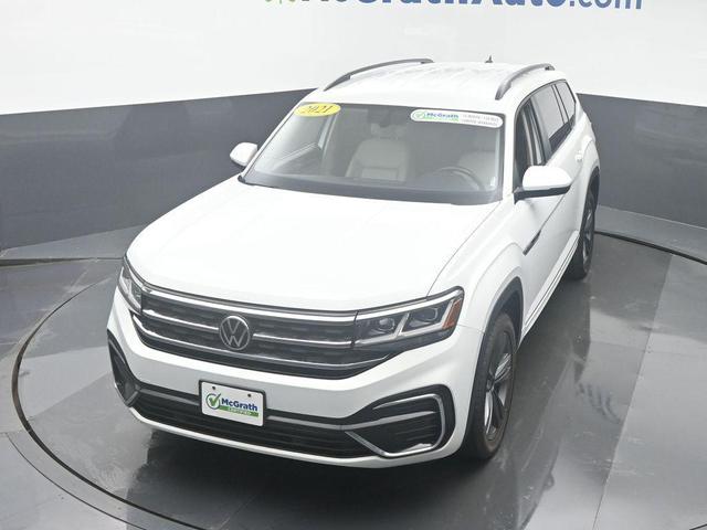Photo of 2021 Pure White Volkswagen Atlas