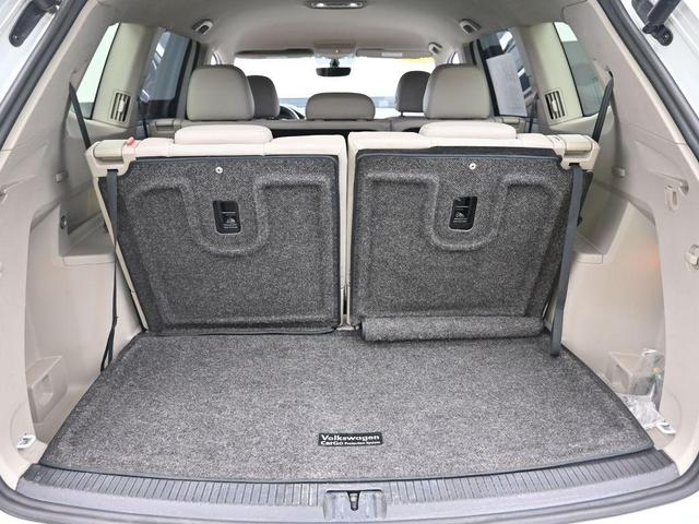 Photo of 2021 Pure White Volkswagen Atlas