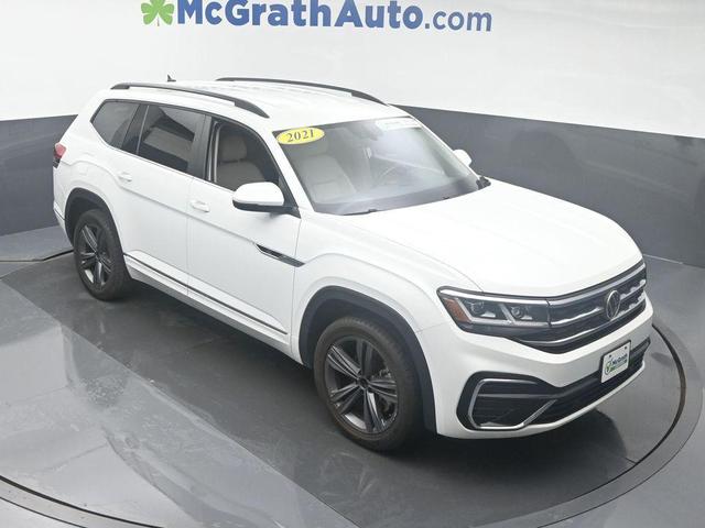 Photo of 2021 Pure White Volkswagen Atlas