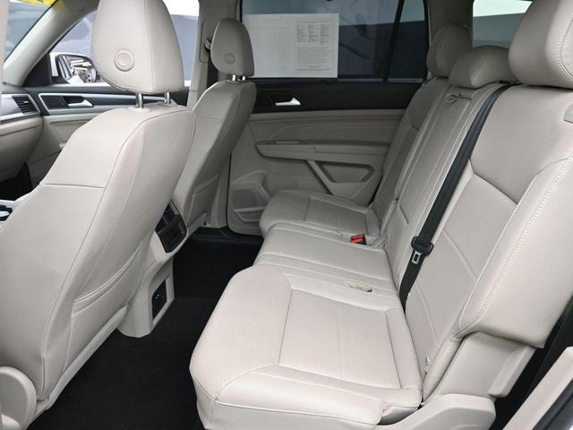 Photo of 2021 Pure White Volkswagen Atlas