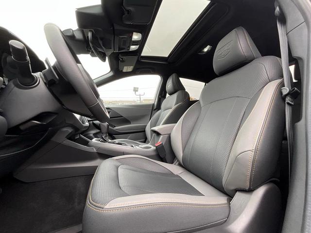 Photo of 2024 Crystal White Pearl Subaru Crosstrek