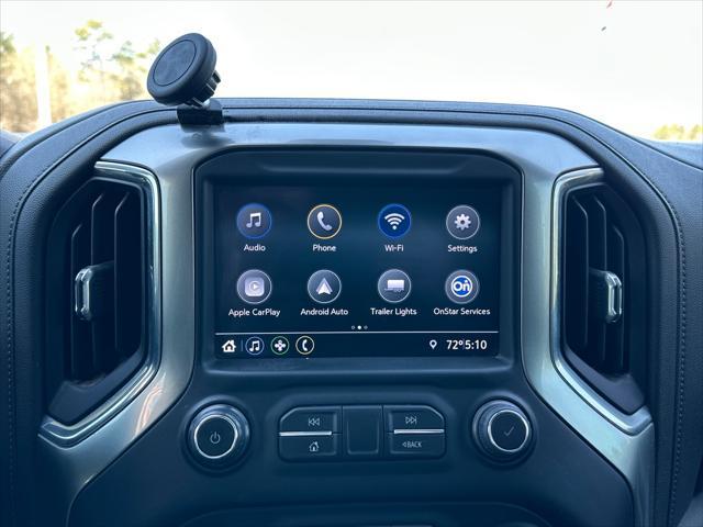 Photo of 2021 SUMMIT WHI Chevrolet Silverado 1500