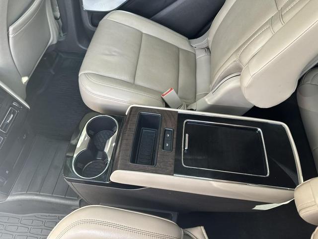 Photo of 2021 Ceramic Pearl Lincoln Aviator