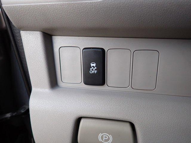 Photo of 2013 Alabaster Silver Metallic Honda Pilot