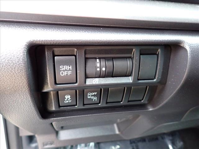 Photo of 2019 Crystal White Pearl Subaru Impreza